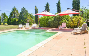Stunning home in Montaut with Outdoor swimming pool, WiFi and 1 Bedrooms